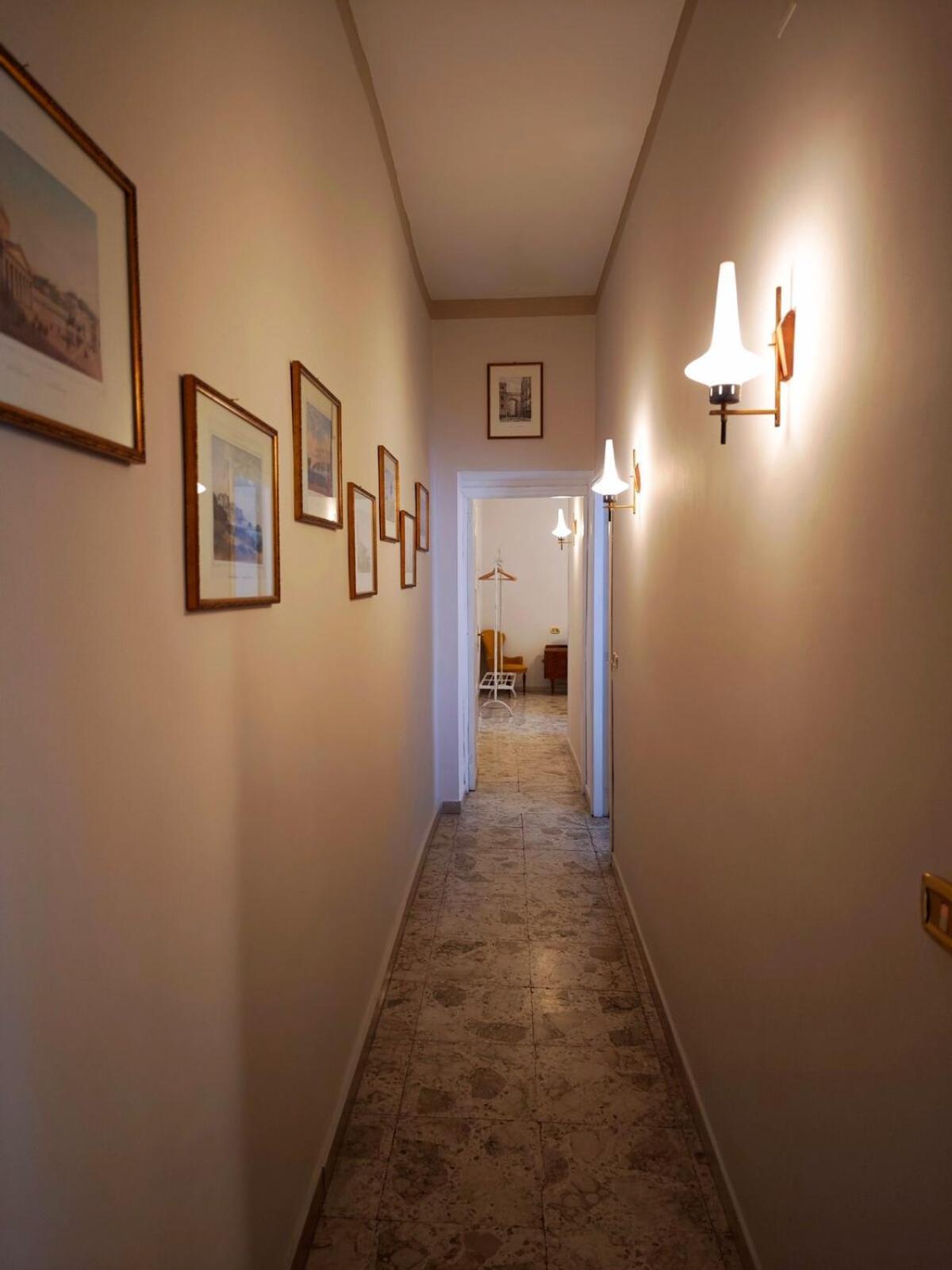 Apartment Domus Lux Carita Naples